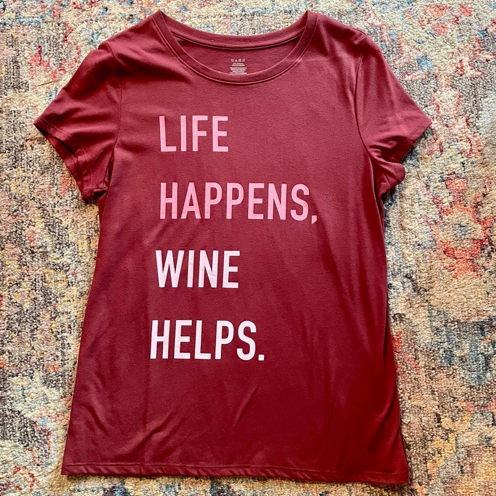 Women’s Burgundy graphic T-shirt